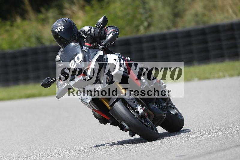 /27 12.06.2025 Ducati Schweiz Trackday Warmup  ADR/gruen-vert/20